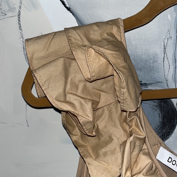 Do+Be Tan One Shoulder Ribbed Bodice and Ruffled Tank Top Size Small - Picture 3 of 7